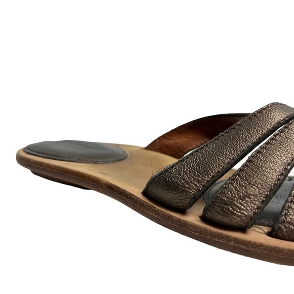 GENTLE SOLES by KENNETH COLE Bronze Thongs Genuine Leather Flip Flops Sandals 6 - Picture 2 of 16